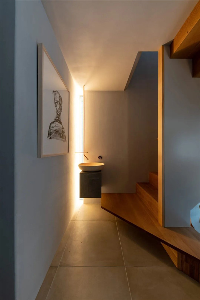 220600_6256d8c8dbeb052803.jpg 220600_6256d8c8dbeb052803.jpg